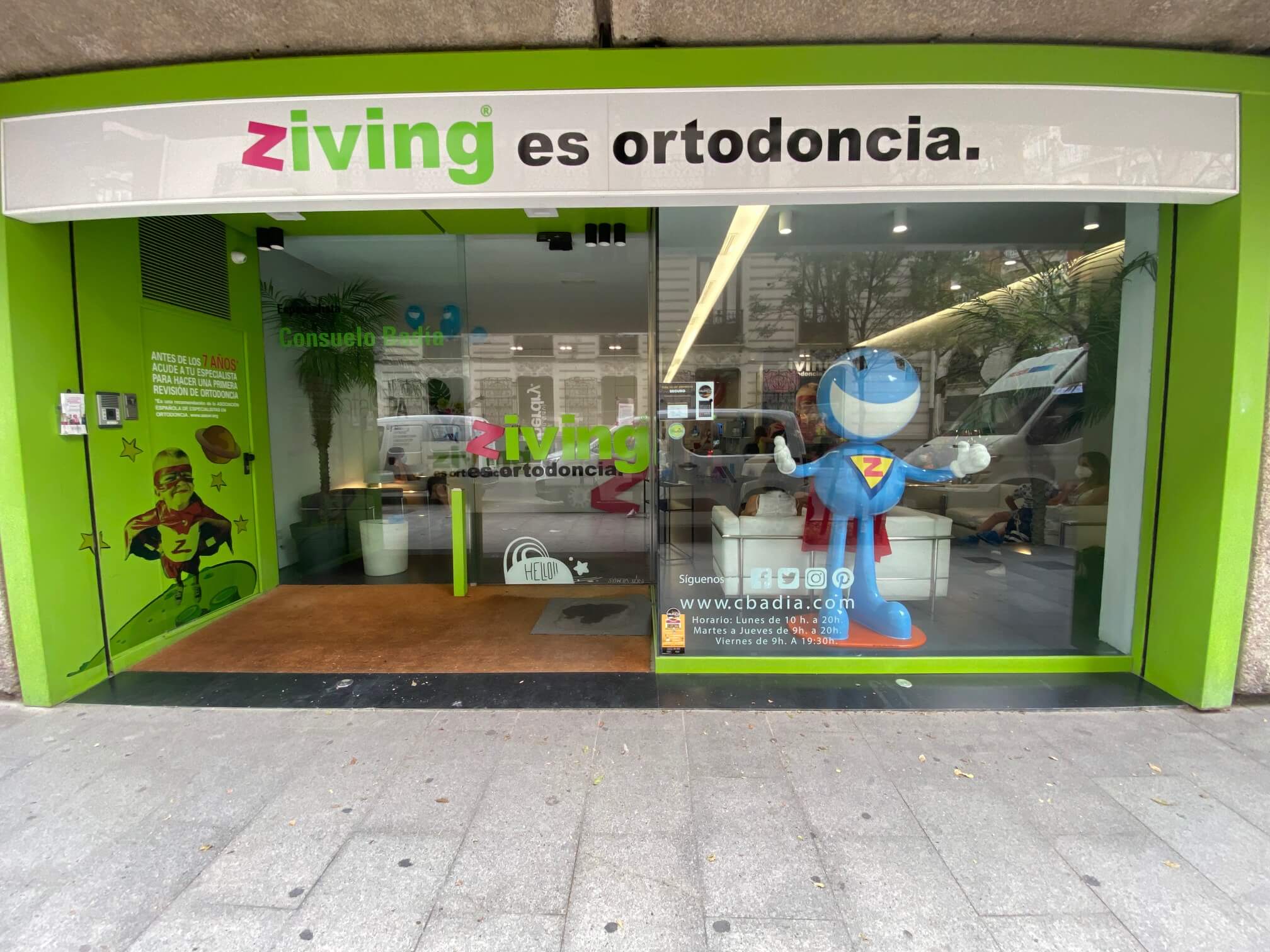 Tu clínica dental especializada en niños en Valencia se llama Ziving Badia